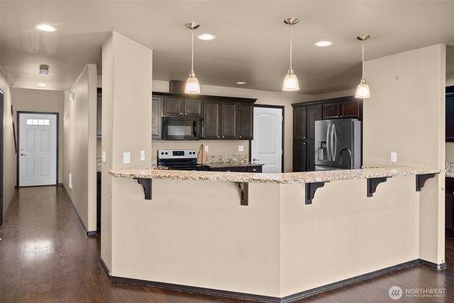 1617 SW Stremler Drive, Oak Harbor, WA 98277