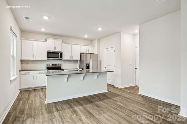 764 14th Avenue Court NE, Hickory, NC 28601