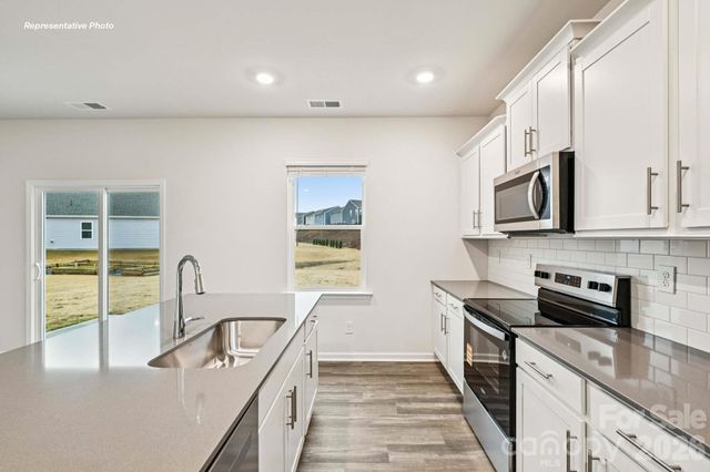 764 14th Avenue Court NE, Hickory, NC 28601