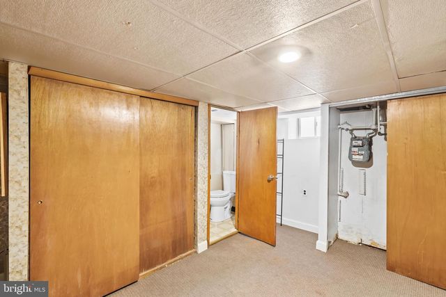2440 S HUTCHINSON ST, Philadelphia, PA 19148