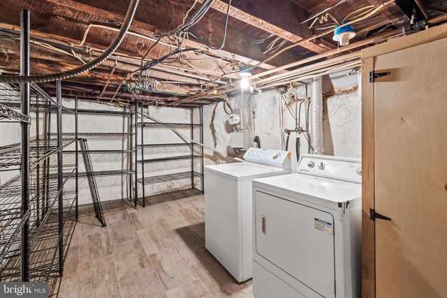2440 S HUTCHINSON ST, Philadelphia, PA 19148