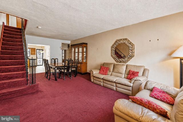2440 S HUTCHINSON ST, Philadelphia, PA 19148