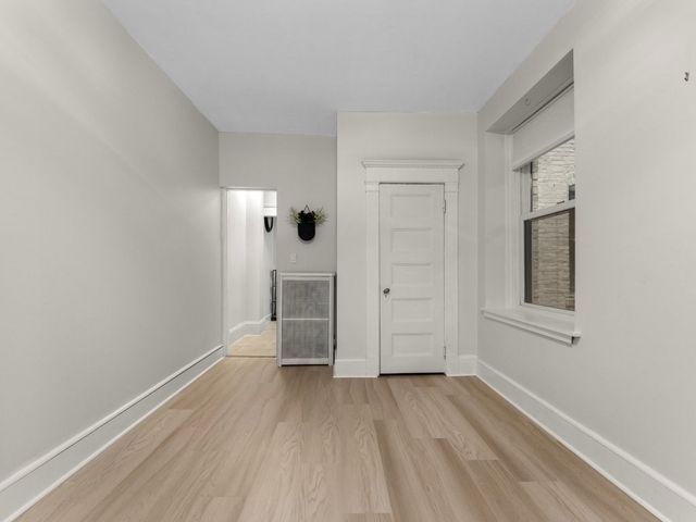 8 Garrison 212, Boston, MA 02116