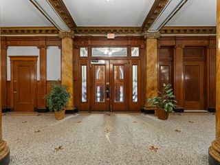 8 Garrison 212, Boston, MA 02116