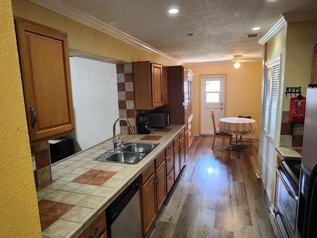 3654 NW 27th Street, Lauderdale Lakes, FL 33311