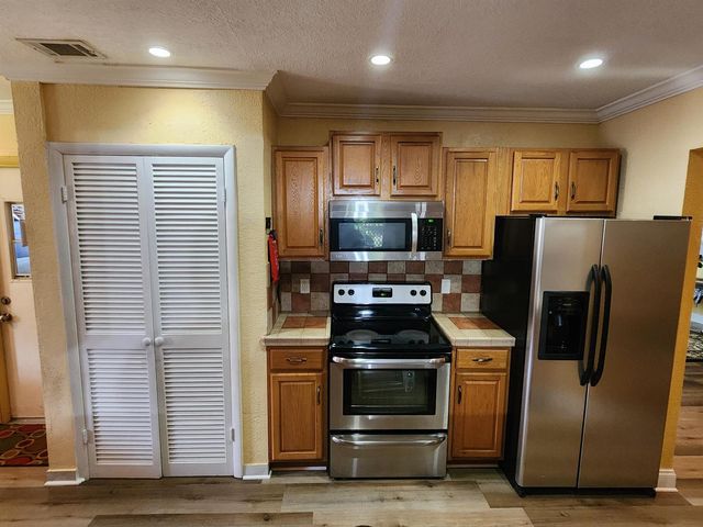 3654 NW 27th Street, Lauderdale Lakes, FL 33311