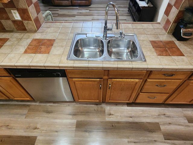 3654 NW 27th Street, Lauderdale Lakes, FL 33311