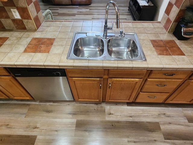 3654 NW 27th Street, Lauderdale Lakes, FL 33311