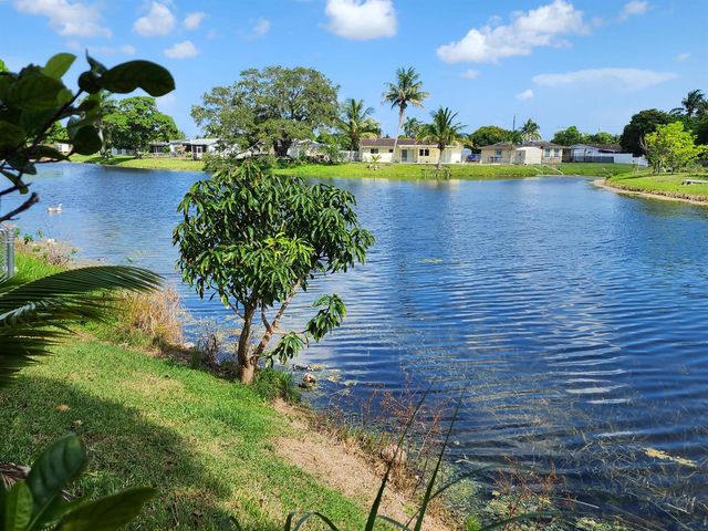 3654 NW 27th Street, Lauderdale Lakes, FL 33311