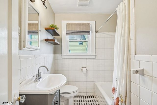 116 Readington Rd, Readington Twp., NJ 08889