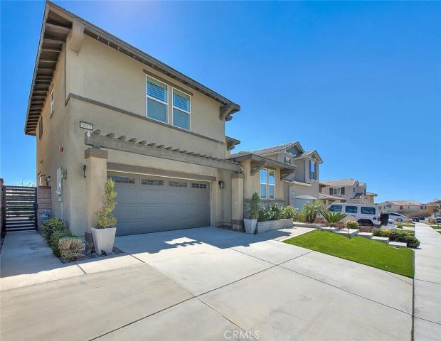 5017 River Ash Way, Fontana, CA 92336