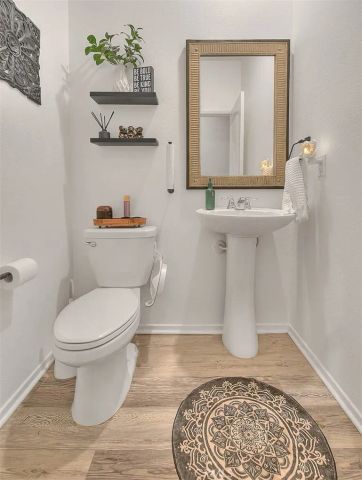 5017 River Ash Way, Fontana, CA 92336