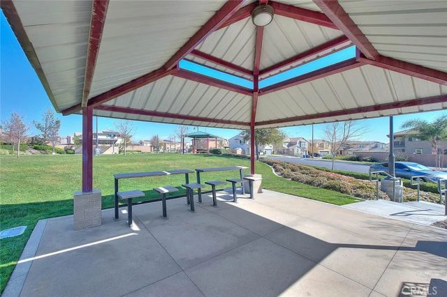 5017 River Ash Way, Fontana, CA 92336