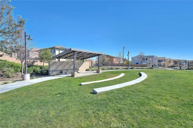 5017 River Ash Way, Fontana, CA 92336