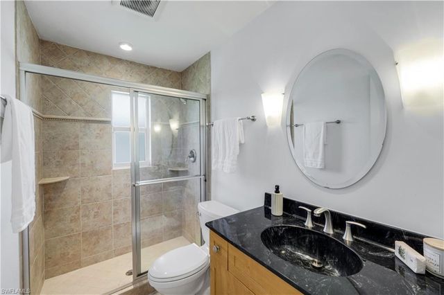 675 Pompano DR, Naples, FL 34110