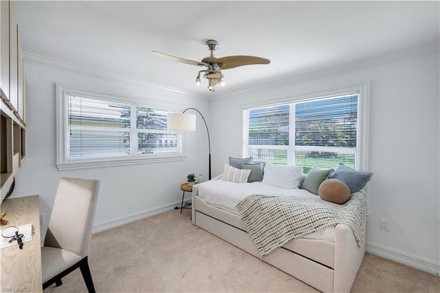 675 Pompano DR, Naples, FL 34110
