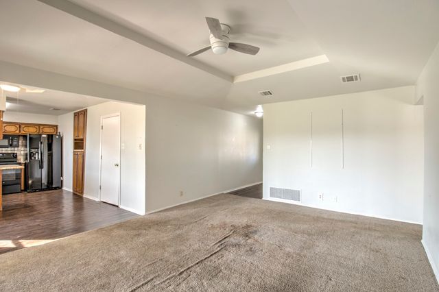 103 Brookshear Drive, Whitesboro, TX 76273