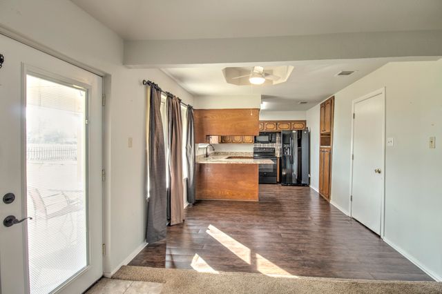 103 Brookshear Drive, Whitesboro, TX 76273