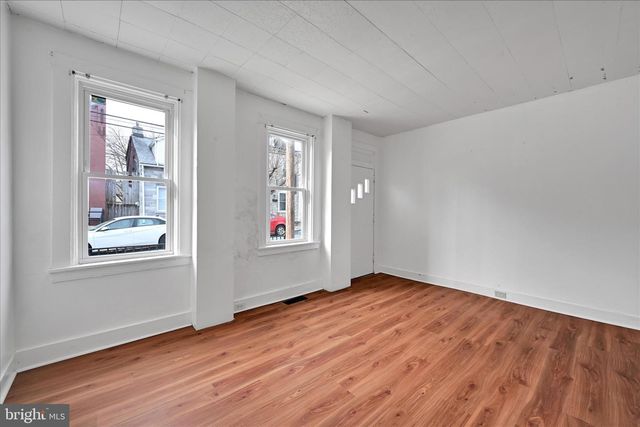 129 OLD DORWART ST, Lancaster, PA 17603