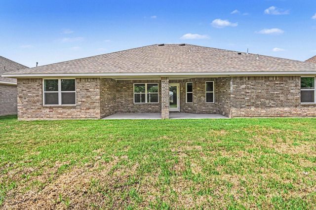 724 Greystone Lane, Angleton, TX 77515