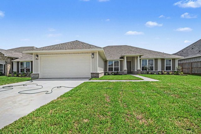 724 Greystone Lane, Angleton, TX 77515