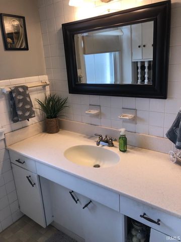 1906 Polster Drive, Evansville, IN 47714