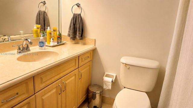 1734 W 57th Ter, Hialeah, FL 33012