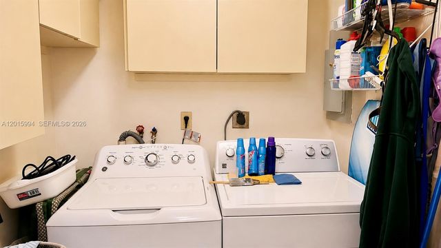 1734 W 57th Ter, Hialeah, FL 33012