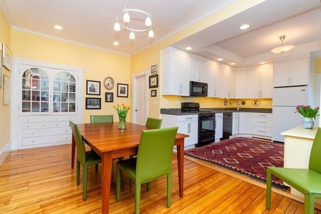 21 Lee Street 2R, Cambridge, MA 02139