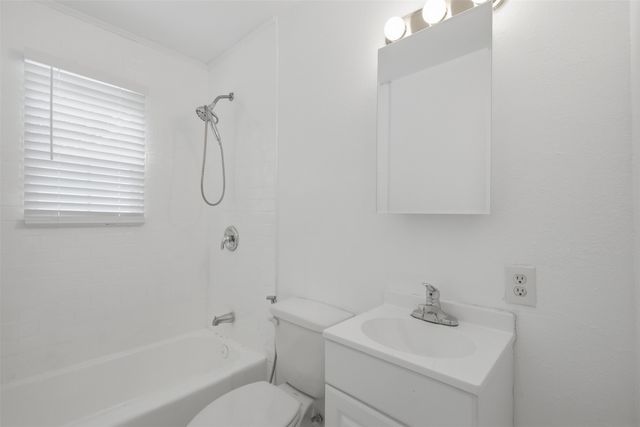 620 E Sears Street, Denison, TX 75021
