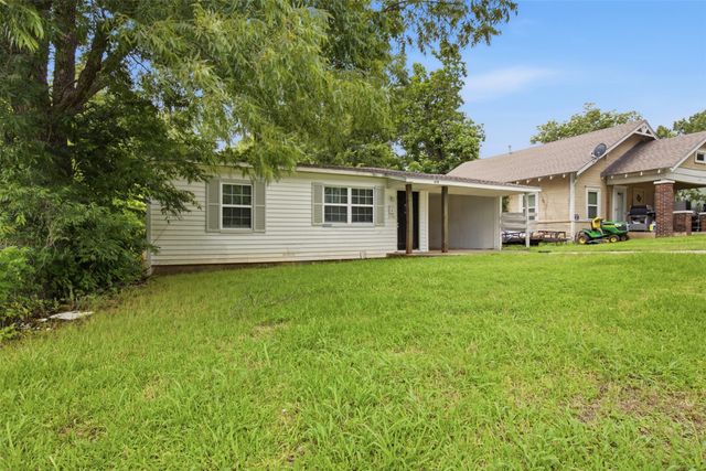 620 E Sears Street, Denison, TX 75021