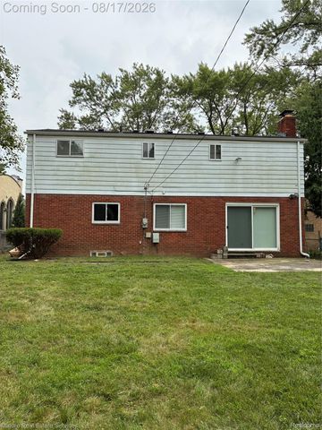 18570 BUNGALOW Drive, Lathrup Village, MI 48076