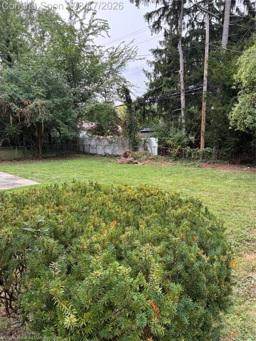 18570 BUNGALOW Drive, Lathrup Village, MI 48076