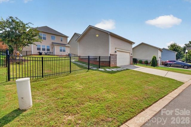 1052 Delridge Street 985, Waxhaw, NC 28173