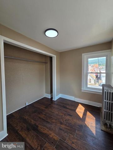 1335 MOSS ST, Reading, PA 19604
