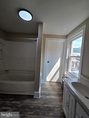 1335 MOSS ST, Reading, PA 19604