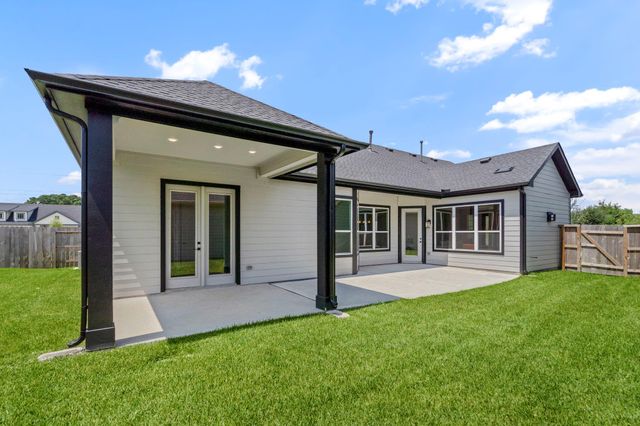 1206 Hidden Oaks Dr, Tomball, TX 77375