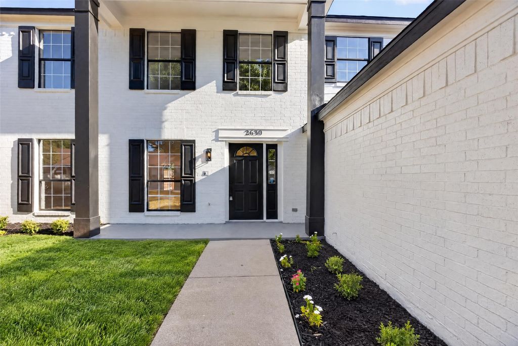 2630 Winslow Drive, Grand Prairie, TX 75052 — photo 2