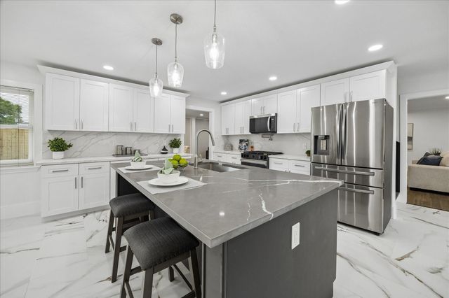 7711 Meadowvale Drive, Houston, TX 77063