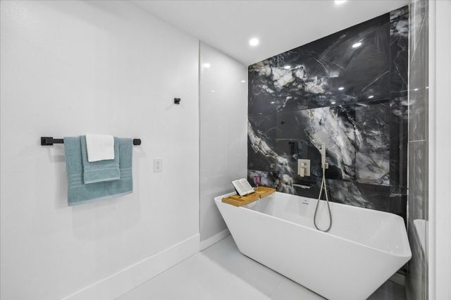 7711 Meadowvale Drive, Houston, TX 77063