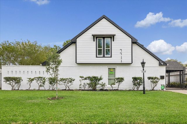 7711 Meadowvale Drive, Houston, TX 77063
