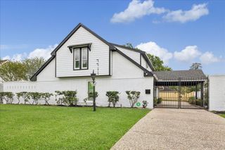 7711 Meadowvale Drive, Houston, TX 77063