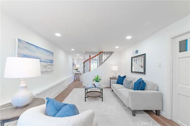 1328 Visitacion, San Francisco, CA 94134