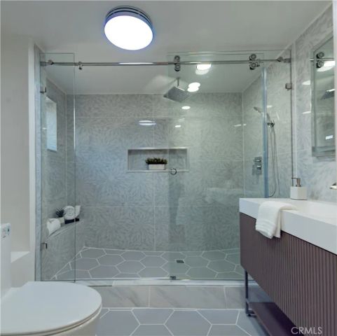 1328 Visitacion, San Francisco, CA 94134