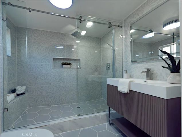 1328 Visitacion, San Francisco, CA 94134