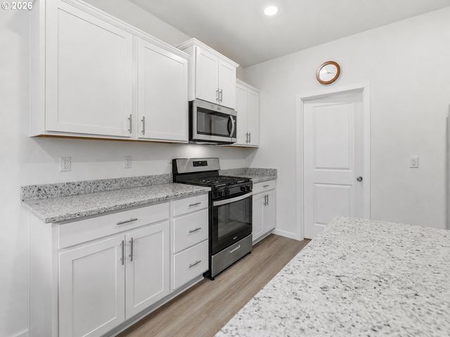 4228 Sw PHYLLIS Ave, Gresham, OR 97080