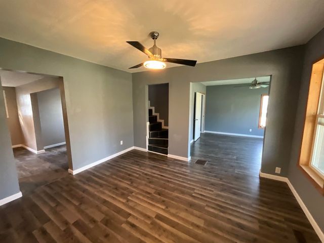 211 Fisher Avenue, Ossian, IA 52161