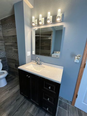 211 Fisher Avenue, Ossian, IA 52161