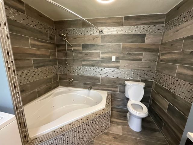 211 Fisher Avenue, Ossian, IA 52161