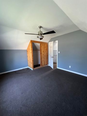 211 Fisher Avenue, Ossian, IA 52161